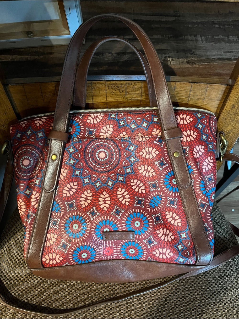 Fossil Red Patterned Shoulder Bag with Brown Trim and Blue Accents
